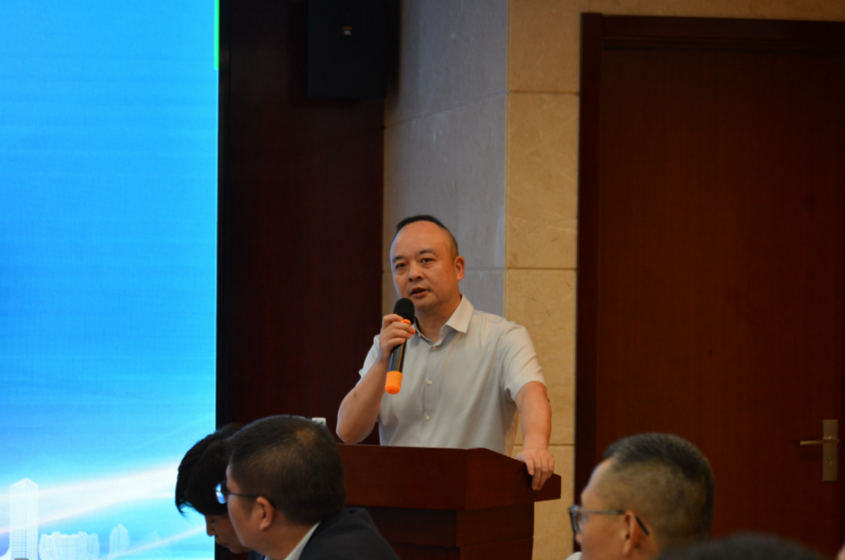 金百利真人游戏国际控股召开向导班子分工分担计划宣贯大会-新闻中心