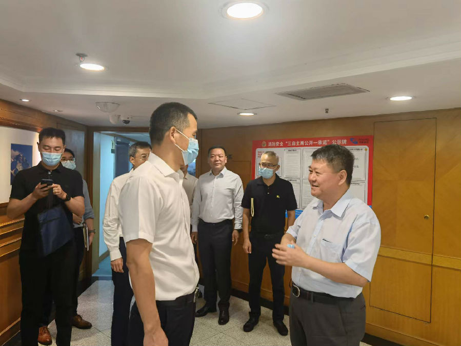 深圳市投资控股有限公司总司理王文杰一行来访金百利真人游戏国际控股-新闻中心