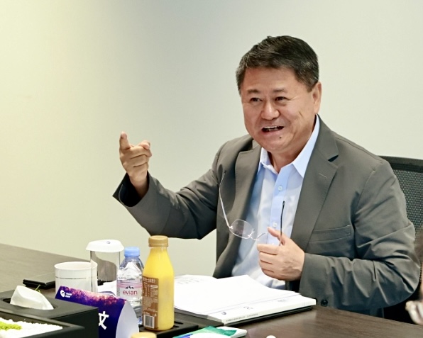 金百利真人游戏国际控股第九届董事会第三十五次聚会暨2024年度董事会圆满召开-新闻中心